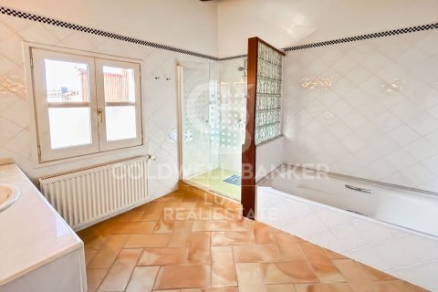 7 bedrooms house for sale in Castello d'Empuries, Girona, Catalonia, Spain № 5772 - photo 11