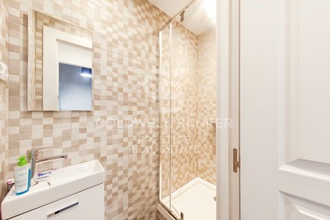 Купить квартиру в Барселона, Испания с 5 спален, 116м², № 7936 - фото 16