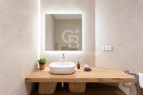 Купить квартиру в Барселона, Испания с 5 спален, 224м², № 7942 - фото 7