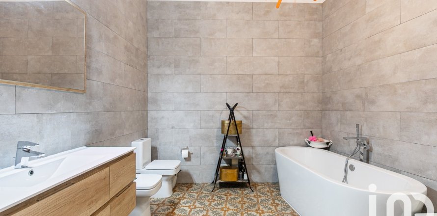 2 bedrooms apartment for sale in Barcelona, Catalonia, Spain № 4777