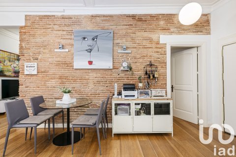 2 bedrooms apartment for sale in Barcelona, Catalonia, Spain № 4777 - photo 6