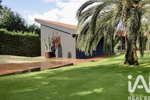 Купить дом в Сан-Висенс де Монтальт, Испания с 7 спален, 738м², № 4771 - фото 2