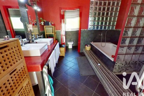 3 bedrooms townhouse for sale in Salou, Tarragona, Catalonia, Spain № 4774 - photo 21