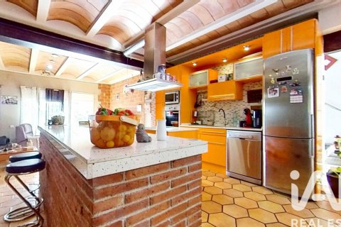 3 bedrooms townhouse for sale in Salou, Tarragona, Catalonia, Spain № 4774 - photo 2