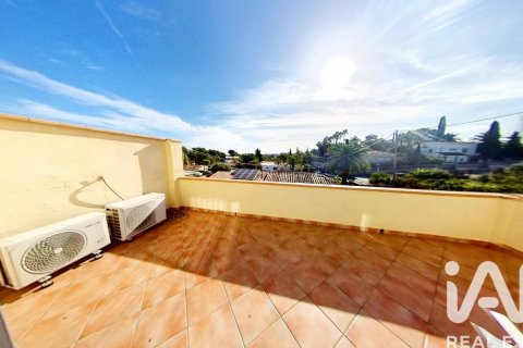 3 bedrooms townhouse for sale in Salou, Tarragona, Catalonia, Spain № 4774 - photo 12