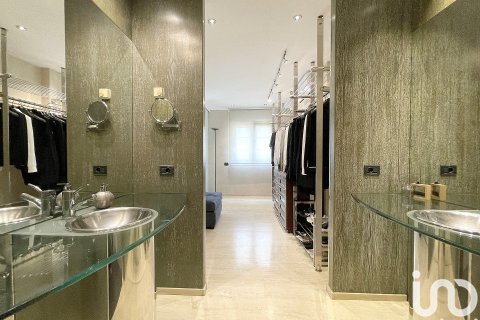 4 bedrooms house for sale in Manresa, Barcelona, Catalonia, Spain № 4775 - photo 19