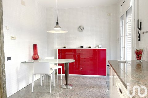 4 bedrooms house for sale in Manresa, Barcelona, Catalonia, Spain № 4775 - photo 12