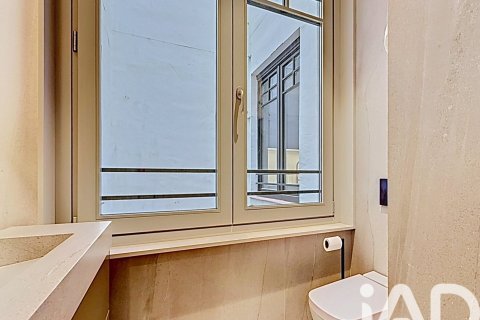 Купить квартиру в Барселона, Испания с 1 спальня, 105м², № 7387 - фото 12