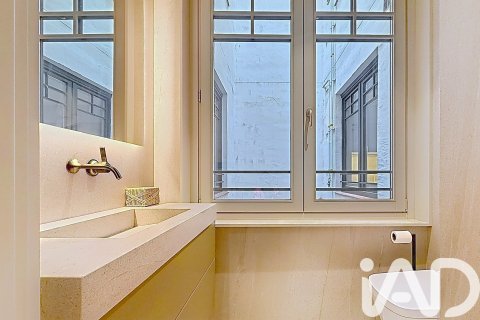 Купить квартиру в Барселона, Испания с 1 спальня, 105м², № 7387 - фото 11