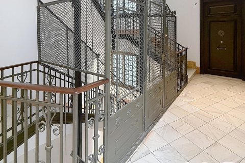 Купить квартиру в Барселона, Испания с 1 спальня, 105м², № 7387 - фото 27