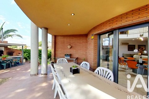 6 bedrooms house for sale in Roda de Berà, Tarragona, Catalonia, Spain № 7389