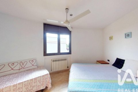 6 bedrooms house for sale in Roda de Berà, Tarragona, Catalonia, Spain № 7389 - photo 3