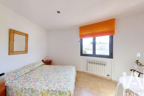 6 bedrooms house for sale in Roda de Berà, Tarragona, Catalonia, Spain № 7389 - photo 10