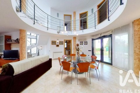 6 bedrooms house for sale in Roda de Berà, Tarragona, Catalonia, Spain № 7389 - photo 13