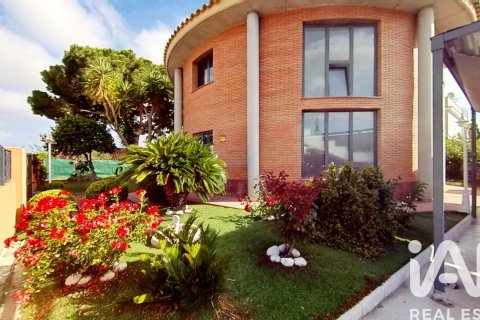 6 bedrooms house for sale in Roda de Berà, Tarragona, Catalonia, Spain № 7389 - photo 21