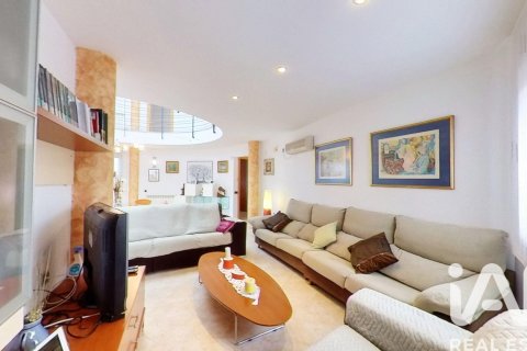 6 bedrooms house for sale in Roda de Berà, Tarragona, Catalonia, Spain № 7389 - photo 28