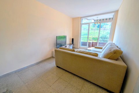 Купить квартиру в Сантс-Монтжуик, Барселона, Испания с 3 спальни, 71м², № 2191 - фото 2