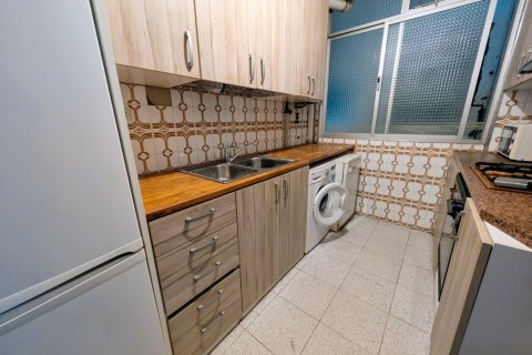 Купить квартиру в Сантс-Монтжуик, Барселона, Испания с 3 спальни, 71м², № 2192 - фото 9