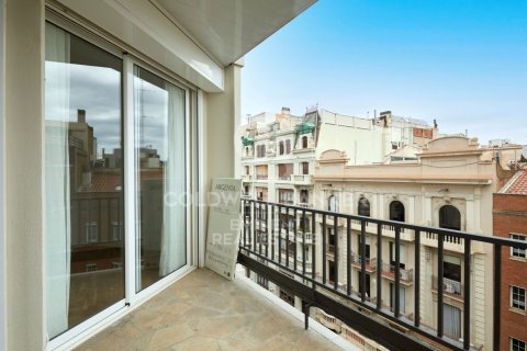 2 bedrooms apartment for sale in Barcelona, Catalonia, Spain № 5624 - photo 27