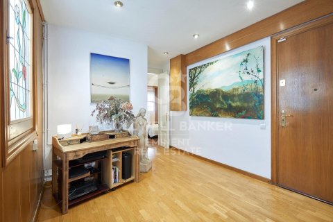 2 bedrooms apartment for sale in Barcelona, Catalonia, Spain № 5625 - photo 9