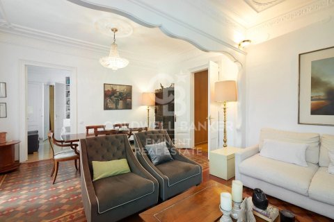 2 bedrooms apartment for sale in Barcelona, Catalonia, Spain № 5625 - photo 4