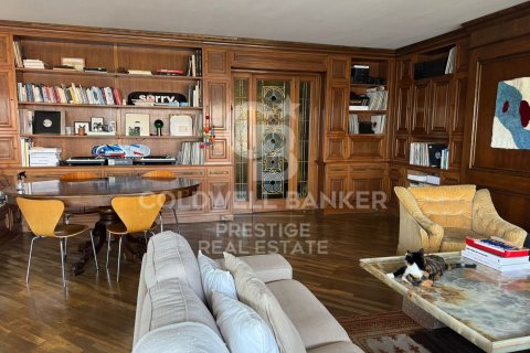 5 bedrooms apartment for sale in Barcelona, Catalonia, Spain № 5629 - photo 2