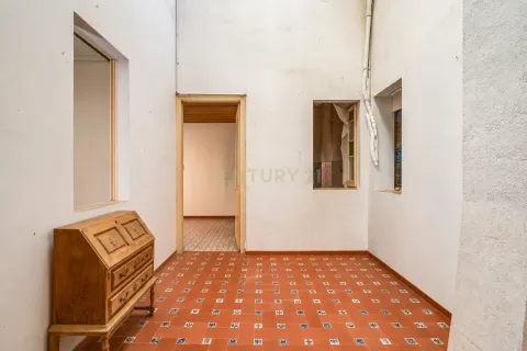 13 bedrooms house for sale in Arenys de Mar, Barcelona, Catalonia, Spain № 7646 - photo 12