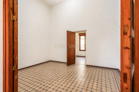 13 bedrooms house for sale in Arenys de Mar, Barcelona, Catalonia, Spain № 7646 - photo 13