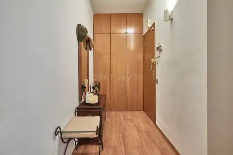 4 bedrooms apartment for sale in Barcelona, Catalonia, Spain № 7647 - photo 20