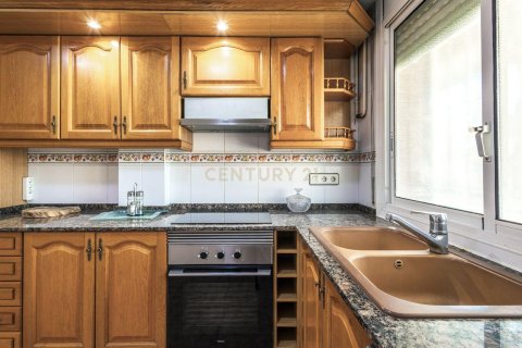 3 bedrooms apartment for sale in Sant Vicenc Dels Horts, Barcelona, Catalonia, Spain № 7645 - photo 12