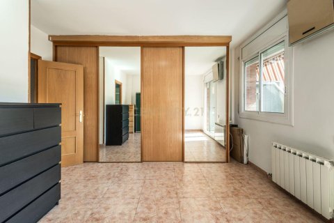 3 bedrooms apartment for sale in Sant Vicenc Dels Horts, Barcelona, Catalonia, Spain № 7645 - photo 17