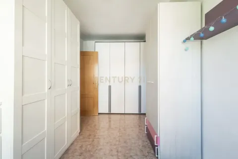 3 bedrooms apartment for sale in Sant Vicenc Dels Horts, Barcelona, Catalonia, Spain № 7645 - photo 22
