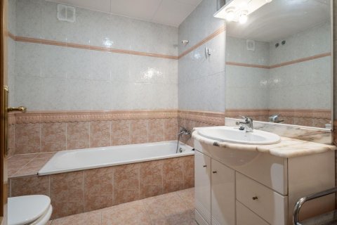 3 bedrooms apartment for sale in Sant Vicenc Dels Horts, Barcelona, Catalonia, Spain № 7645 - photo 19