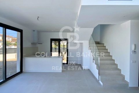 Купить дом в Эмпуриабрава, Испания с 4 спальни, 166м², № 5968 - фото 3