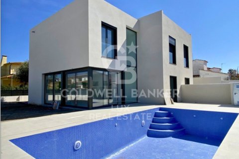 Дом с 4 спальнями в Эмпуриабраве, Герона, Каталония, Испания № 5968