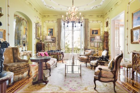 5 bedrooms house for sale in Barcelona, Catalonia, Spain № 5972 - photo 6