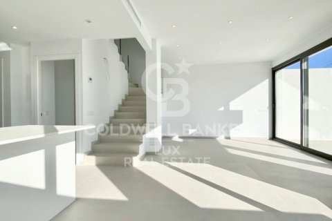 4 bedrooms house for sale in Empuriabrava, Girona, Catalonia, Spain № 5969 - photo 3