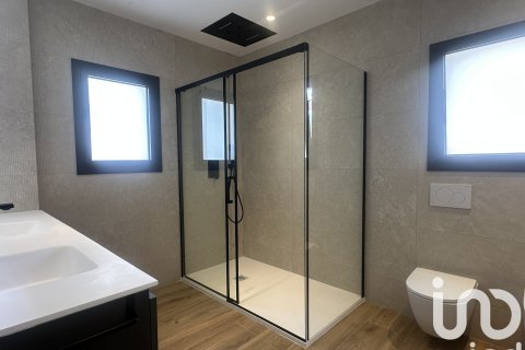 4 bedrooms house for sale in Sant Esteve Sesrovires, Barcelona, Catalonia, Spain № 4846 - photo 24