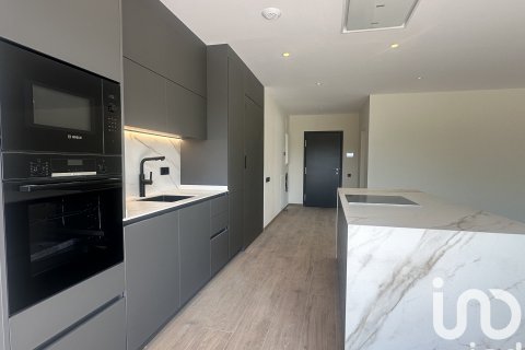 4 bedrooms house for sale in Sant Esteve Sesrovires, Barcelona, Catalonia, Spain № 4846 - photo 9