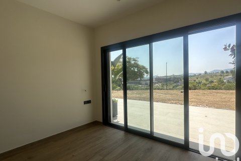 4 bedrooms house for sale in Sant Esteve Sesrovires, Barcelona, Catalonia, Spain № 4846 - photo 15
