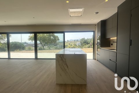4 bedrooms house for sale in Sant Esteve Sesrovires, Barcelona, Catalonia, Spain № 4846 - photo 6