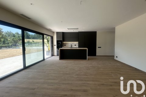 4 bedrooms house for sale in Sant Esteve Sesrovires, Barcelona, Catalonia, Spain № 4846 - photo 8