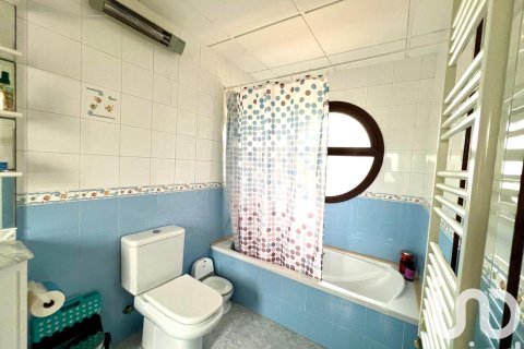 5 bedrooms house for sale in Alcanar, Tarragona, Catalonia, Spain № 4841 - photo 10