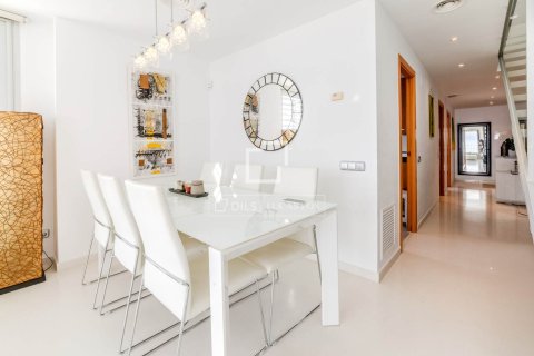 Купить квартиру в Ситжес, Испания с 3 спальни, 92м², № 3948 - фото 12