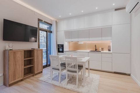 3 bedrooms apartment for sale in Barcelona, Catalonia, Spain № 6185 - photo 7