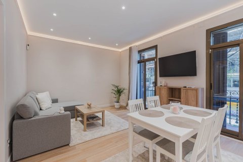 3 bedrooms apartment for sale in Barcelona, Catalonia, Spain № 6185