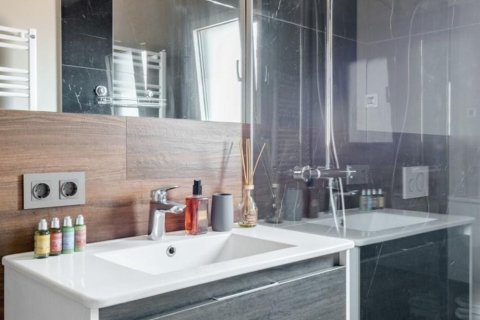 2 bedrooms apartment for sale in Barcelona, Catalonia, Spain № 6188 - photo 5