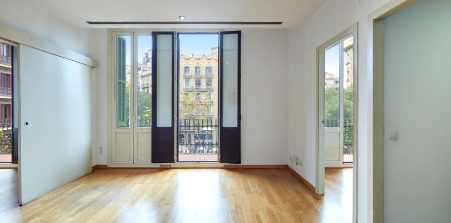 2 bedrooms apartment for sale in Barcelona, Catalonia, Spain № 6186