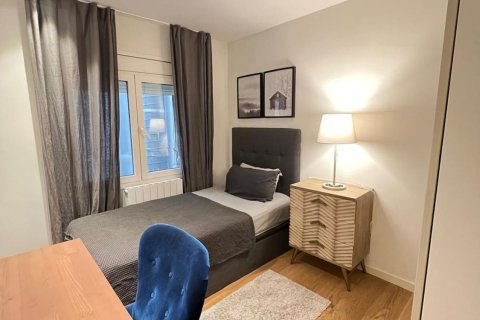 Купить квартиру в Барселона, Испания с 4 комнаты, 104м², № 6187 - фото 14