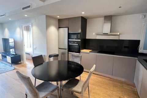 Купить квартиру в Барселона, Испания с 4 комнаты, 104м², № 6187 - фото 5